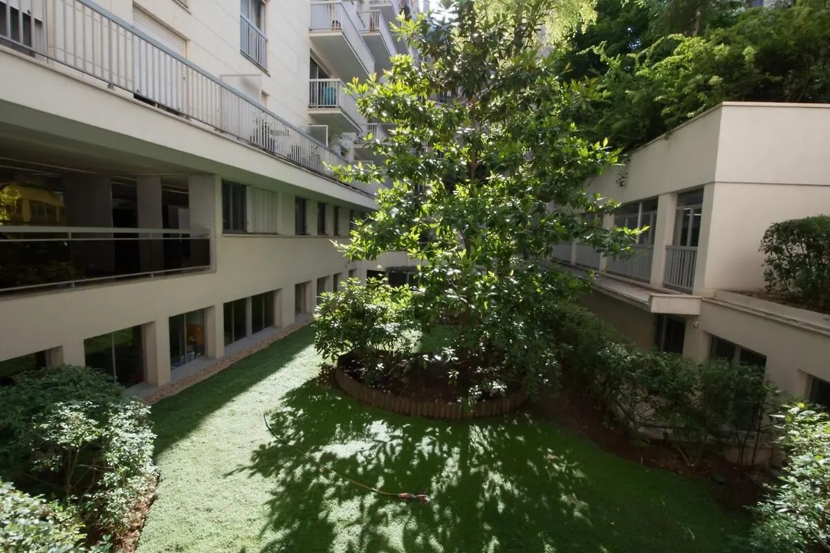 Luxueux Pied A Terre -Trocadero - Tour Eiffel Et Champs De Mars Daire Paris 0*,  Fransa